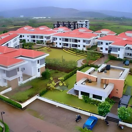 Mizzle Exotica Lonavala Apartment Екстериор снимка