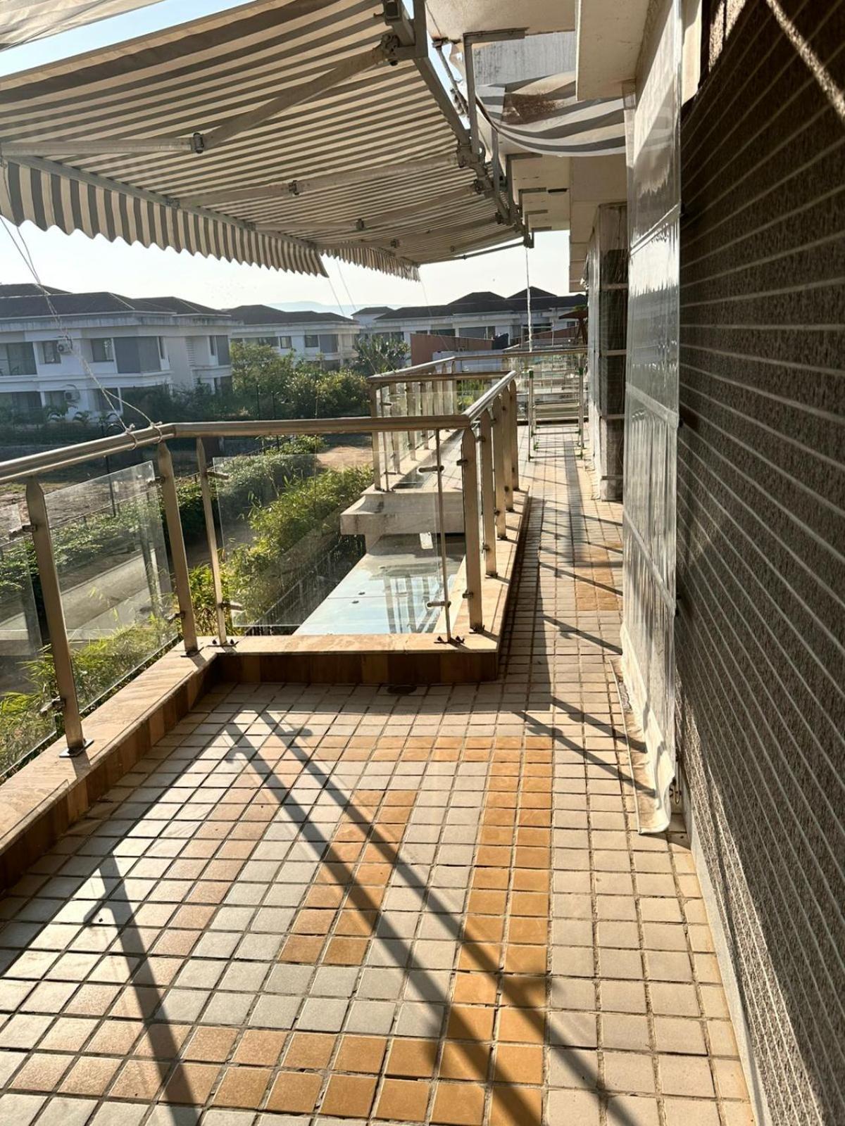Mizzle Exotica Lonavala Apartment Екстериор снимка